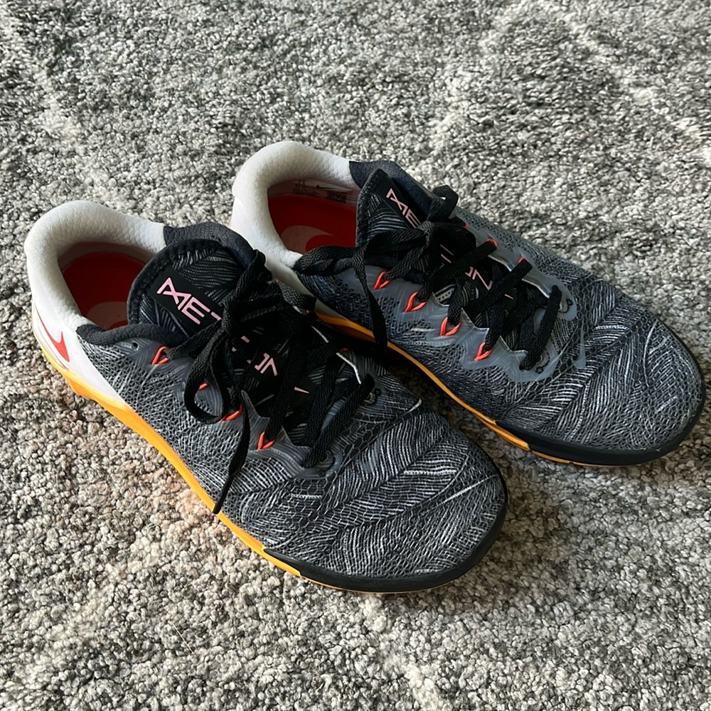 Nike Metcon5 athletic shoes size 7.5